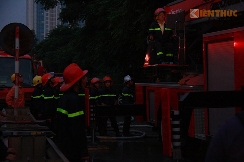 Ha Noi: Chay lon nha cao tang o Bac Tu Liem-Hinh-12